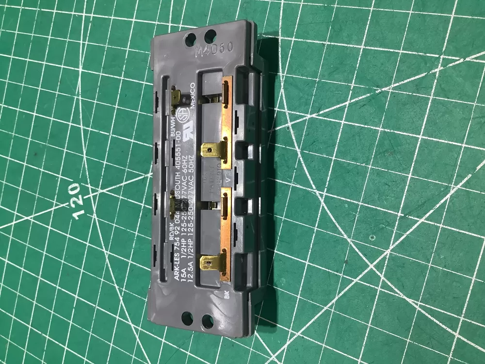 Frigidaire Kenmore 405551 00 Refrigerator Dispenser Switch AZ183673 | AR2708