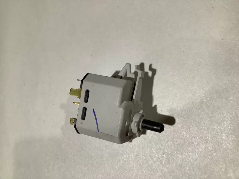 Amana  Inglis  Whirlpool W10446920 WPW10446920 Dryer Inglis WP Switch Start