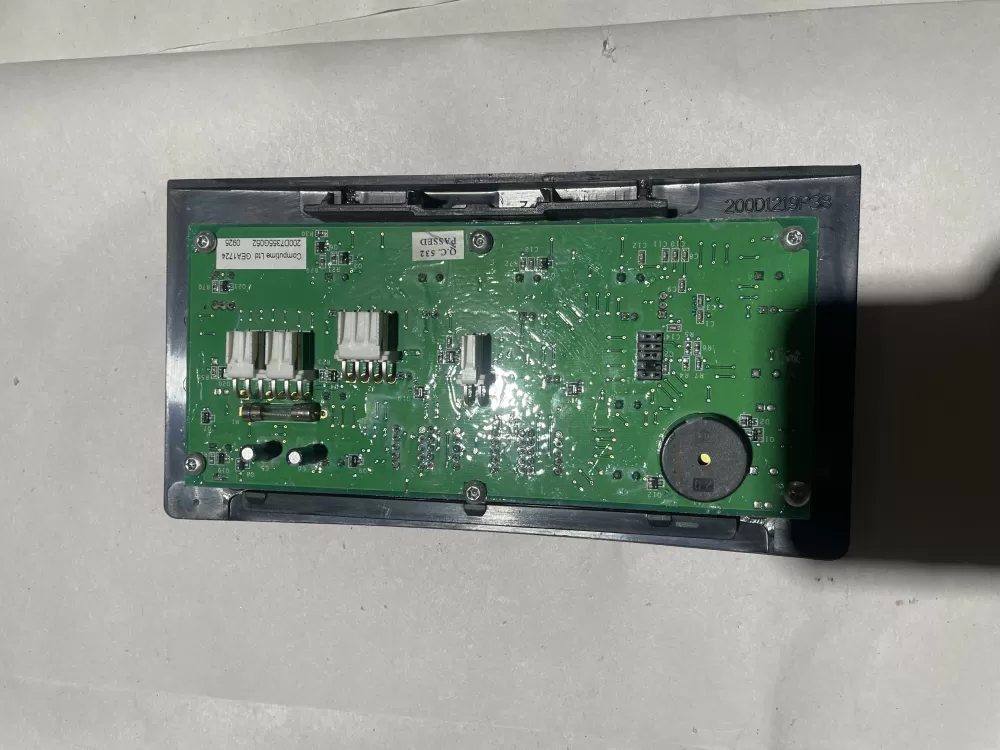 GE 200D7355G052 WR55X10802 Refrigerator Control Board AZ106126 | KM768
