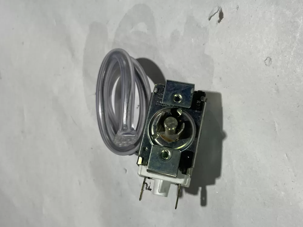 GE WR09X10033 Refrigerator Thermostat AZ149682 | Wm855