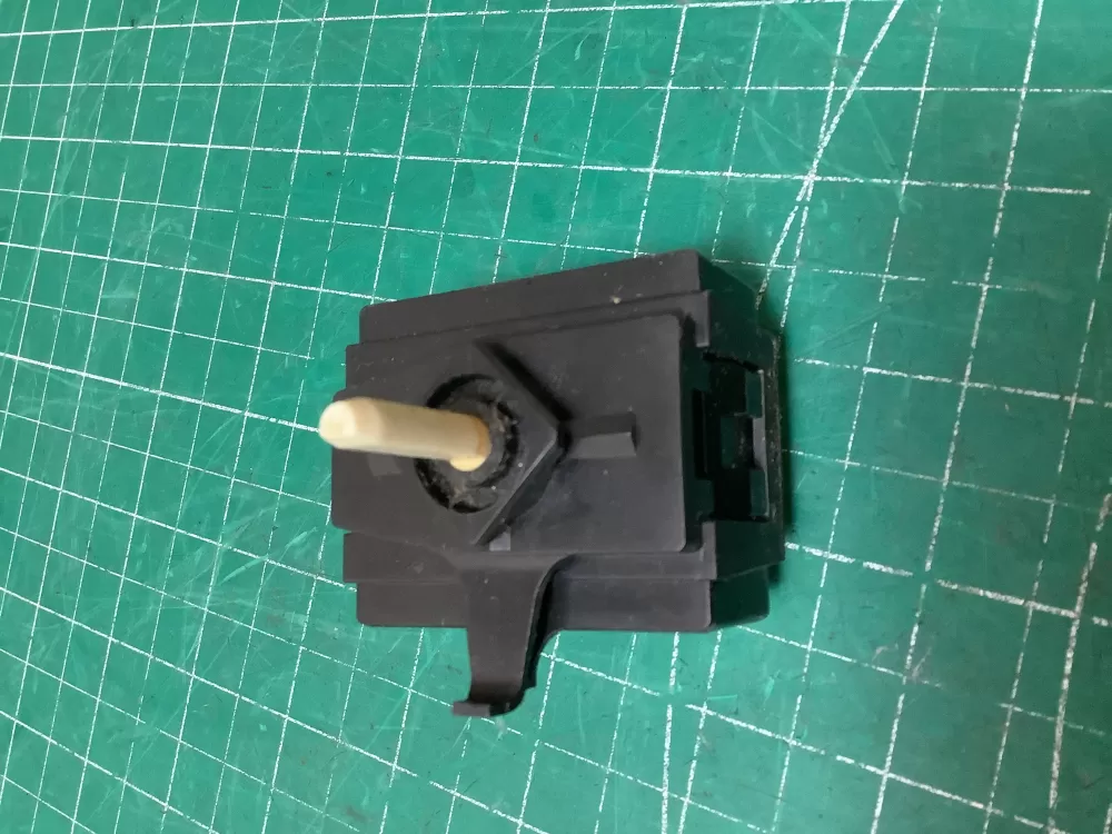 Whirlpool W10180780 Washer Control Board Switch