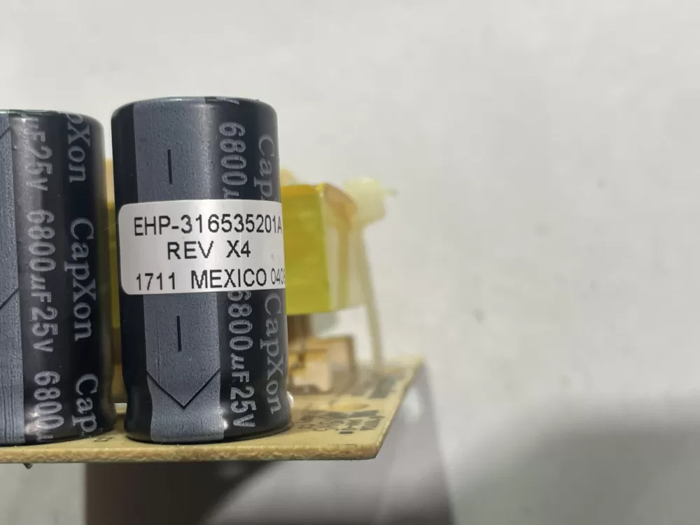 Electrolux Range Control Board 316535201A AZ168021 | Wm584
