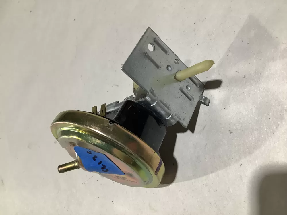 Whirlpool 738 848 2 Washer Water Level Pressure Switch AZ110968 | Sl139