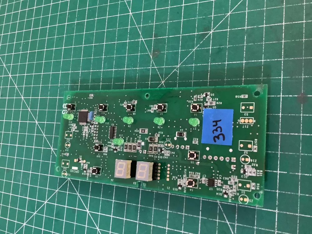 GE Hotpoint 200D7355G006 Refrigerator Control Board Dispenser AZ204156 | NR334