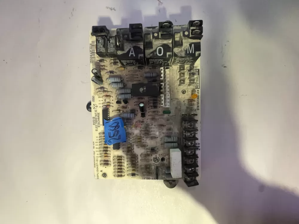Carrier Bryant CEPL130437-01 Furnace Hk42fz014 Control Board AZ196153 | KM2560