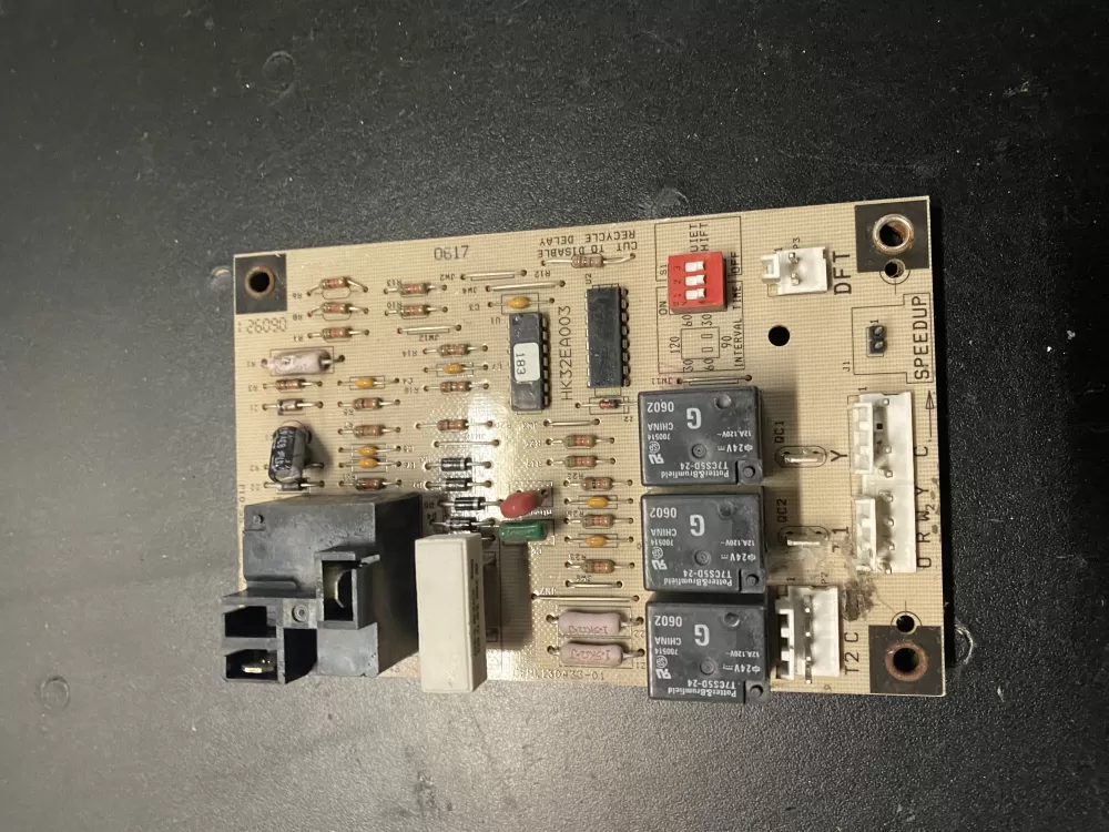 Carrier Defrost Control Board Hk32ea003 Cepl130433-01 AZ529 | BK1395