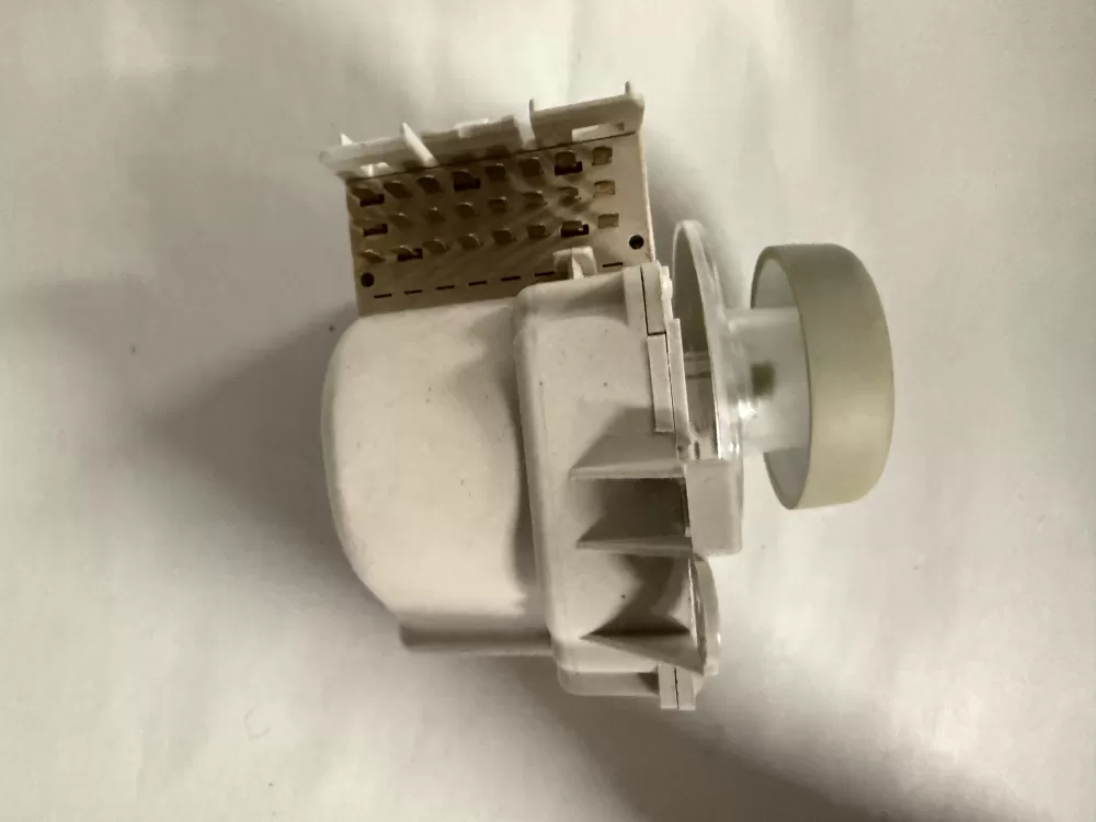 Whirlpool 3952499A Washer Timer AZ227694 | KM477