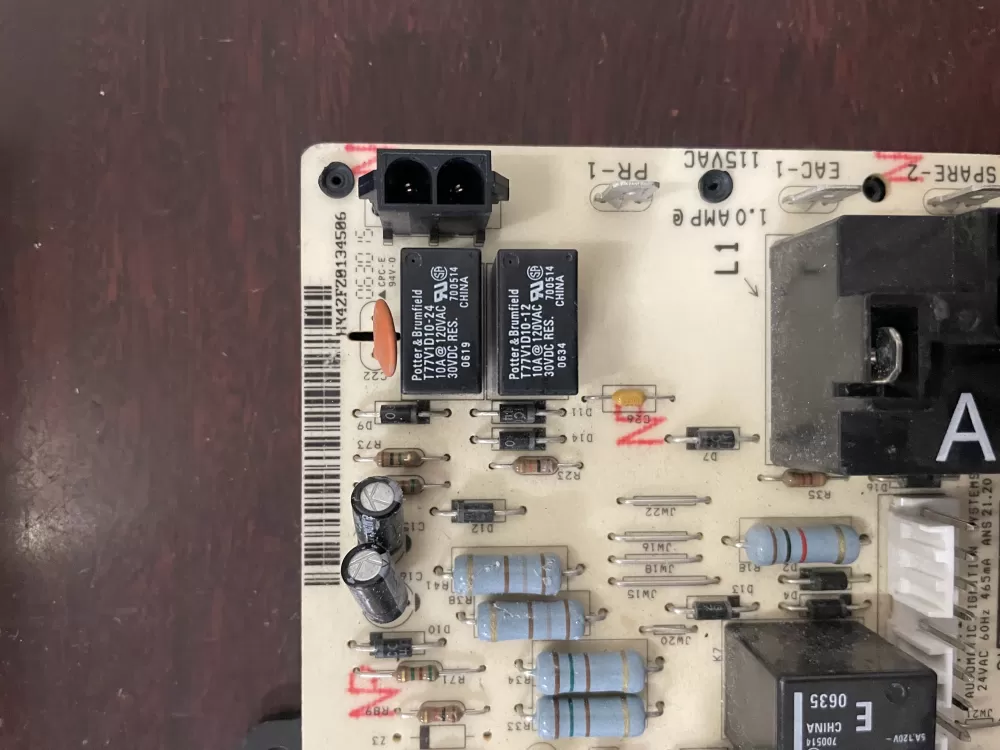 Carrier Payne CEPL130438-01 Furncace Control Board AZ54590 | KM1996