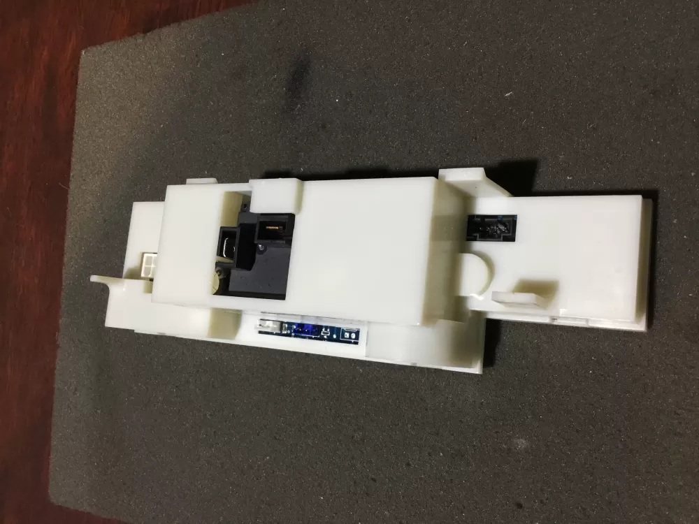 Frigidaire 241739704 Refrigerator Control Board AZ115987 | NR2146