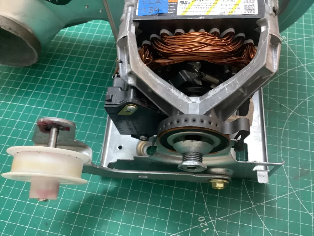 GE 308D1401P001 We03x29703 Dryer Motor AZ217914 | SLA139