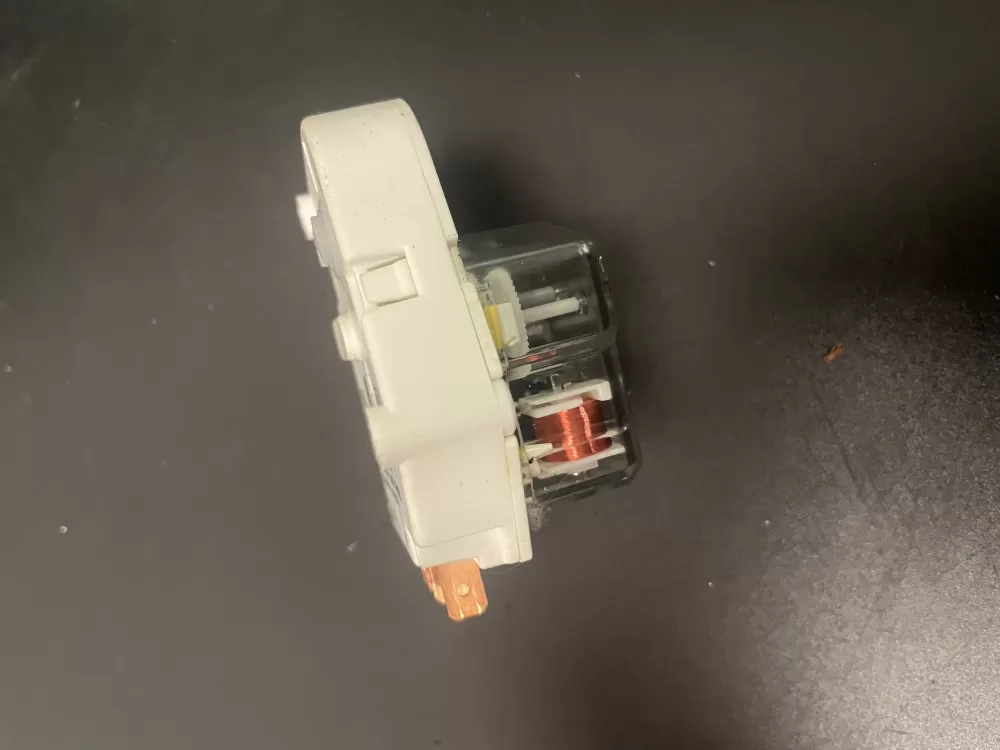 Whirlpool Kenmore W10822278 Refrigerator Defrost Timer AZ97755 | KM647