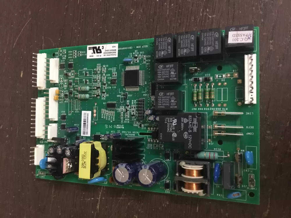 GE 200D2260G008 PD00074367 AP7188100 Refrigerator Control Board AZ18437 | NR64