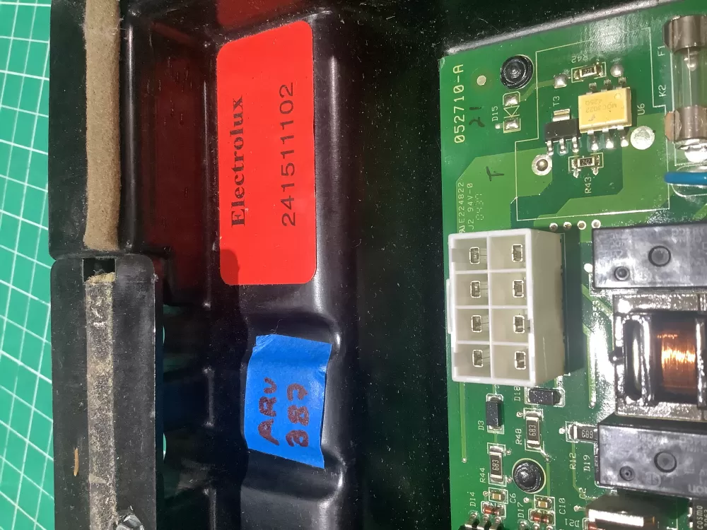 Electrolux Frigidaire 241511102 Refrigerator Control Board AZ184140 | ARV387