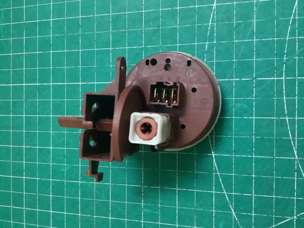 Maytag  Whirlpool  Amana WPY2201474 Washer Pressure Switch