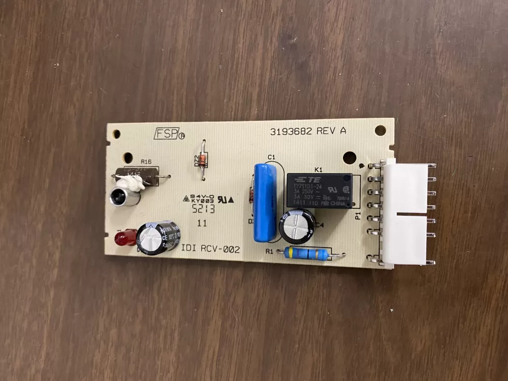 Whirlpool  Kenmore  KitchenAid W10290817 Refrigerator Control Board Ice
