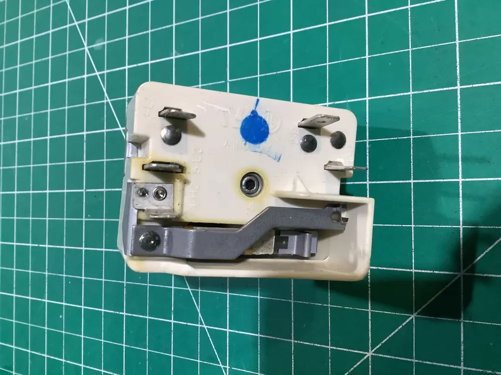 Samsung DG44 01009A PS4240807 Range Burner Control Switch AZ143390 | SL168