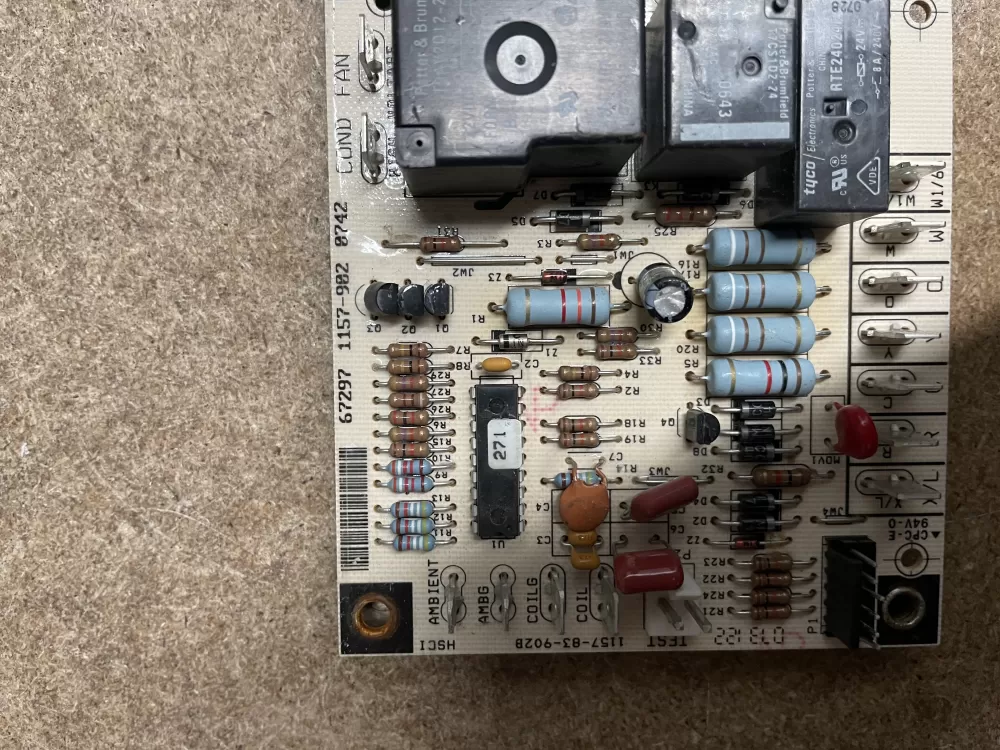 York Coleman 67297 1157 902  Defrost Fits Used Control Board AZ17539 | KM1377