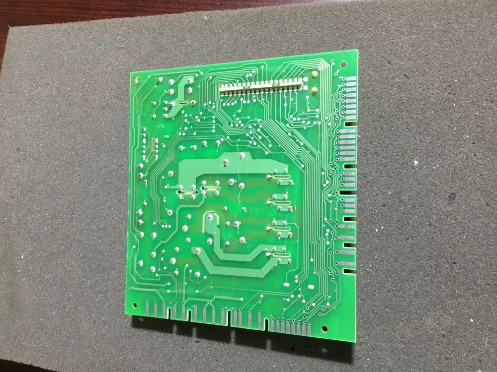 Whirlpool Refrigerator W10205830 Circuit Board AZ96011 | NR33