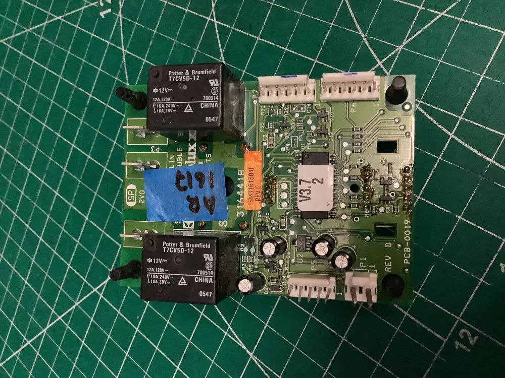 Electrolux Range Control Board SM3161804F AZ209502 | AR1617