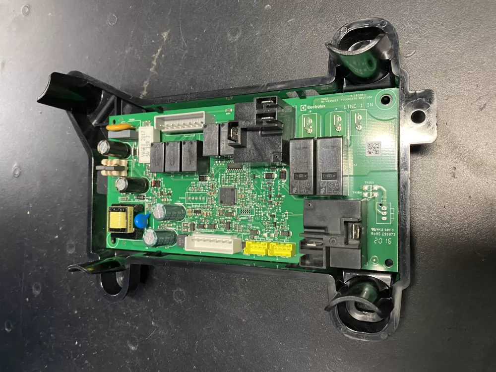 Frigidaire Electrolux PB0001370 Oven Control Board