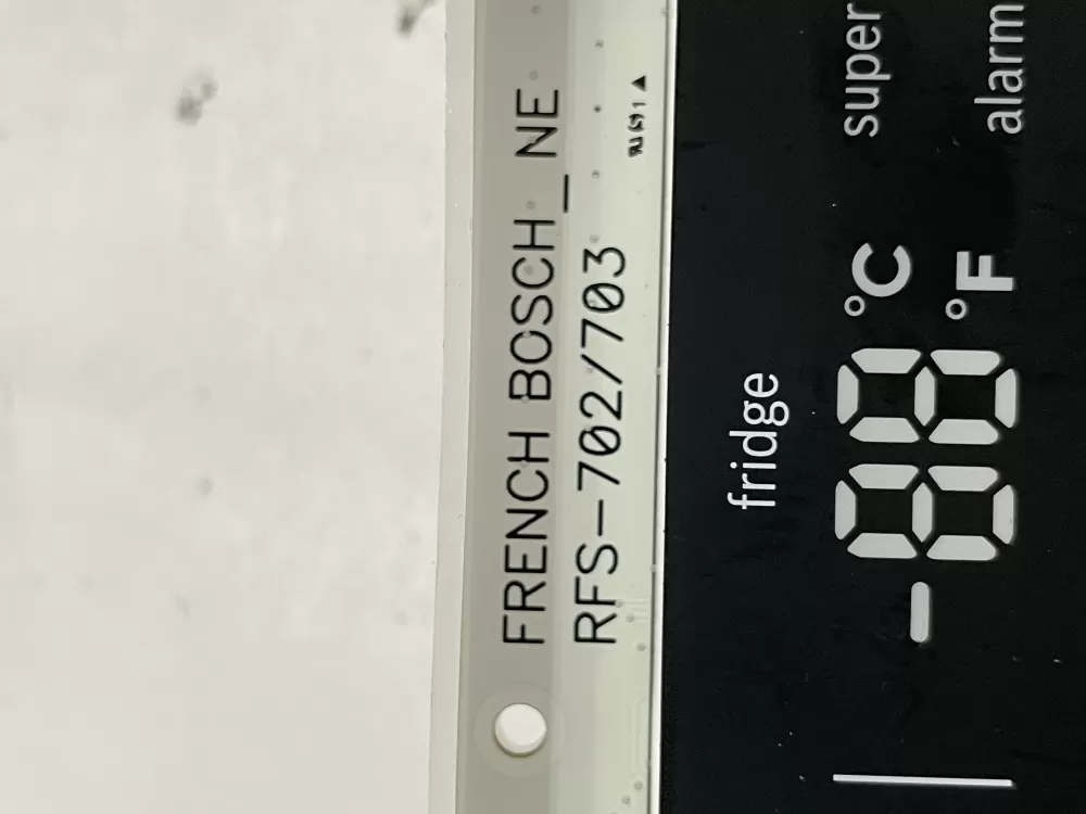 BOSH REFRIGERATOR DISPENSER CONTROL BOARD RFP-70C 0014802 AZ169076 | Wm2585