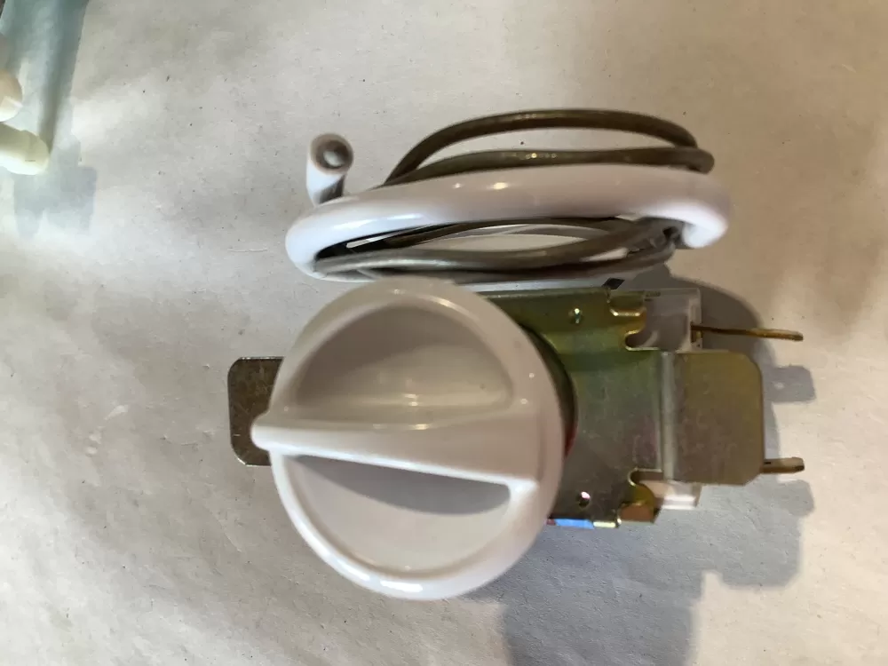 Frigidaire 2415865-01 Tempature Thermosat AZ149175 | SL182
