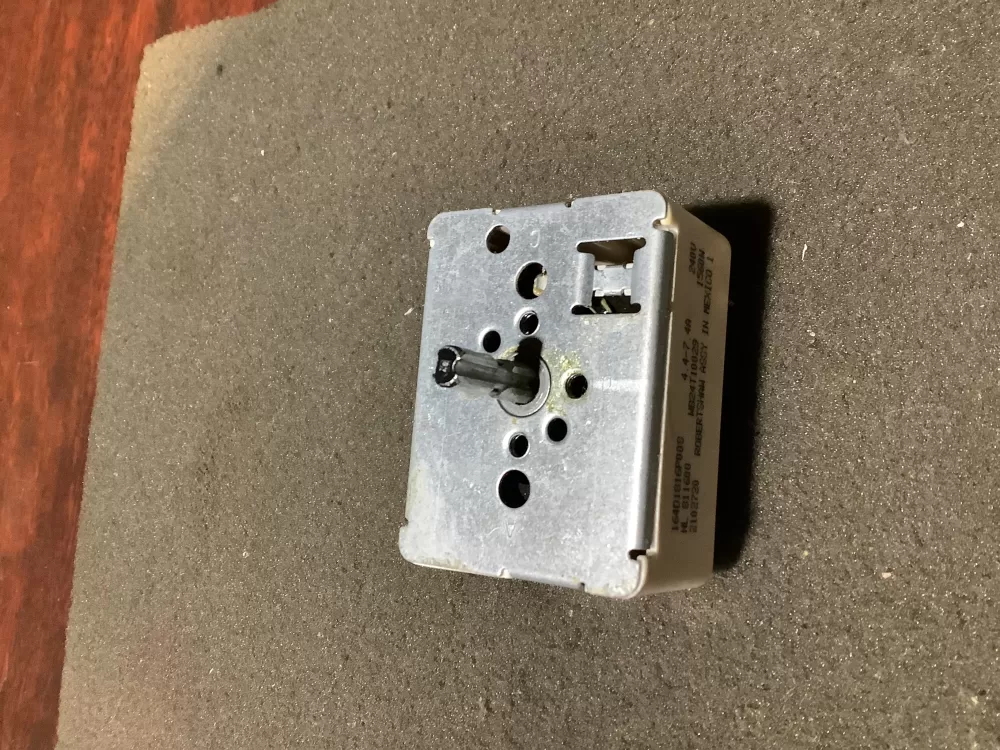 GE  Hotpoint  General Electric WB24T10025  164D1816P012  769692  AH236750  AP2024072  EAP236750  PD00001118  PS236750  WB24T10029  164D1816P008  769696  AH236754  AP2024076  EA236754  EAP236754  PD00008555  PS236754 Range Switch Infinite