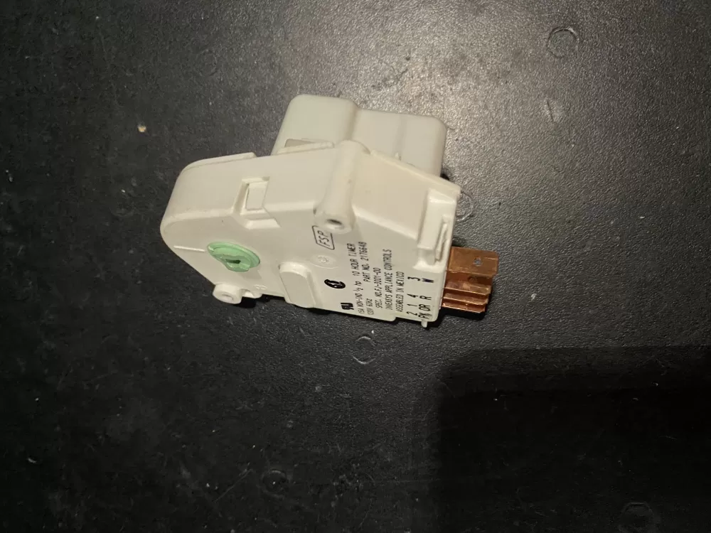 Whirlpool Kenmore W10822278 Refrigerator Defrost Timer AZ24970 | BK355