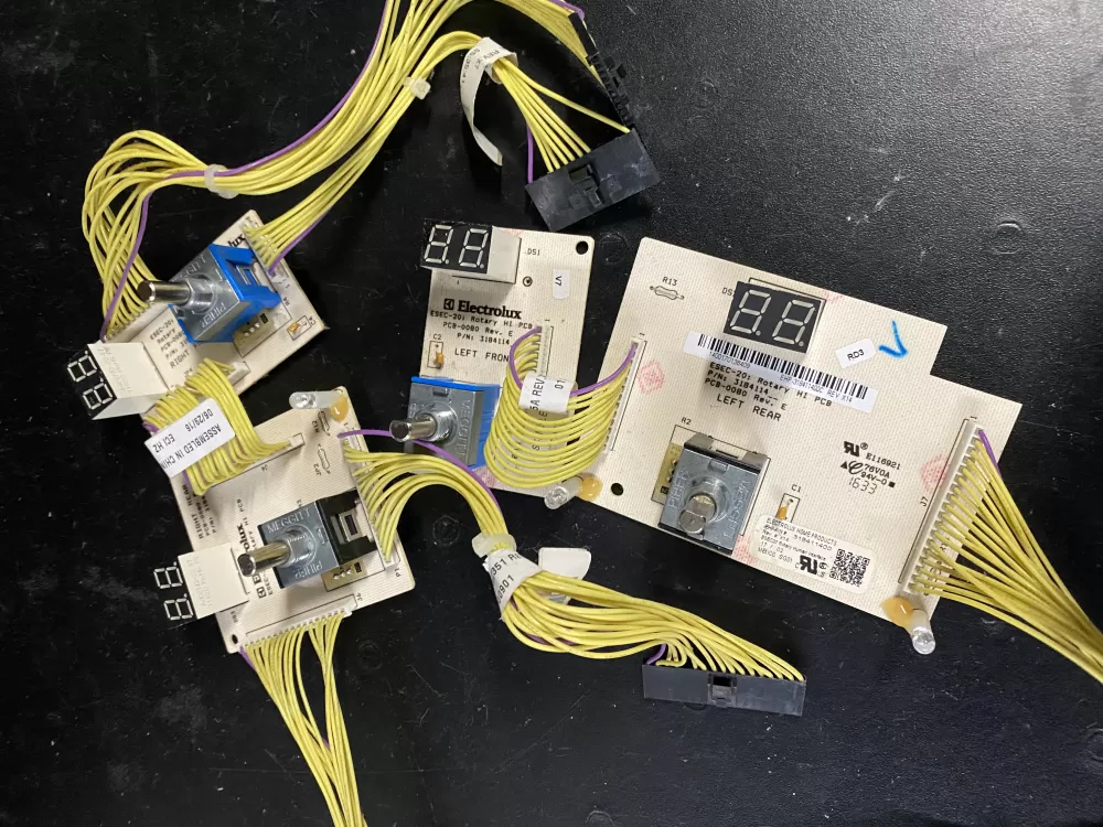 Frigidaire 318411400 AP4459143 1532885 AH2369014 EA2369014 PS2369014 Range Control Board Assembly