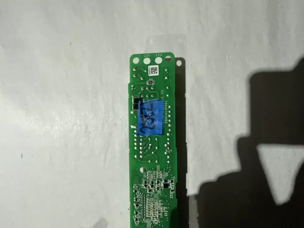 GE refrigerator door board. 197D8530G003 AZ202095 | KM2582