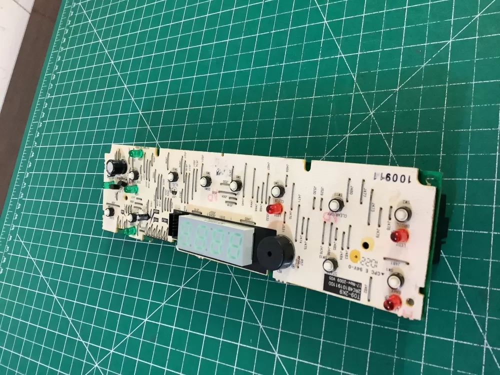 GE 2RC4B10191100 T09-2K9 Oven Control Board