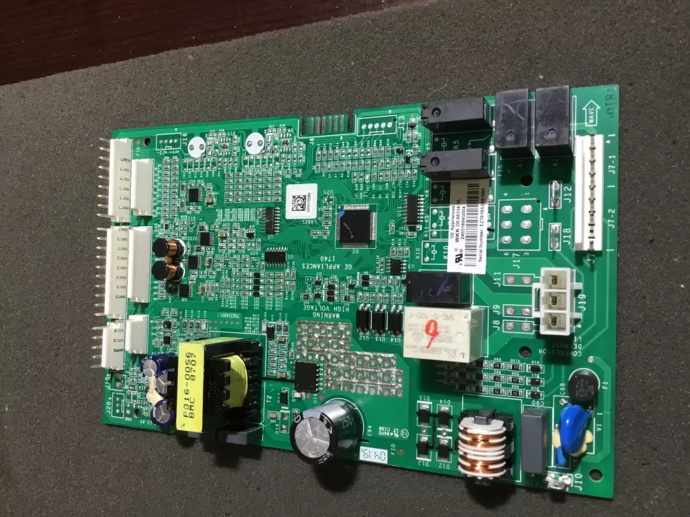 GE Refrigerator Control Board ! AZ96115 | NR41