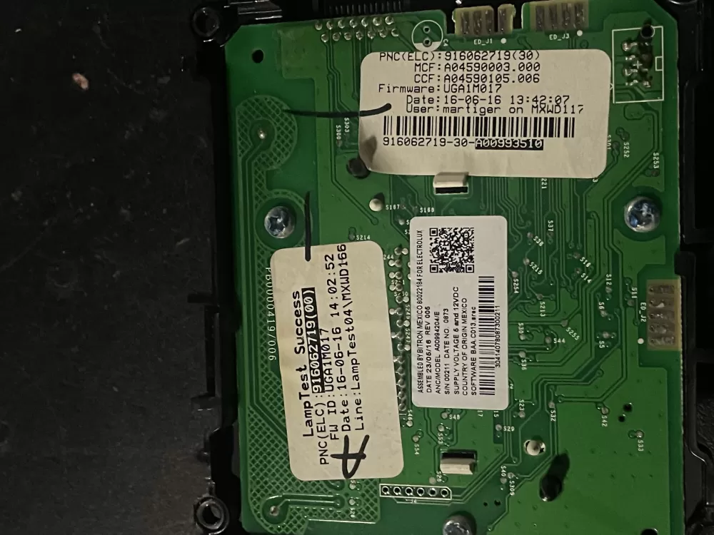 Electrolux Knob and Board Assembly 5304528006 / AP7033490 AZ27743 | KM225