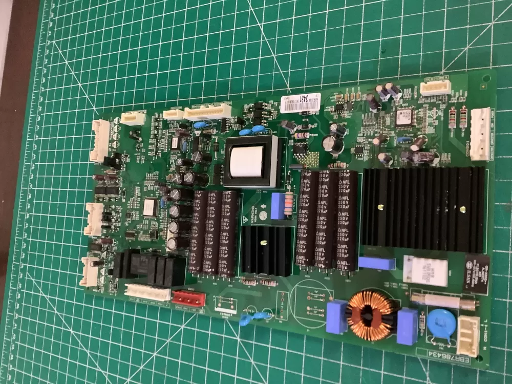 LG EBR78643431 EBR84433504 Refrigerator Control Board AZ176788 | NR2638