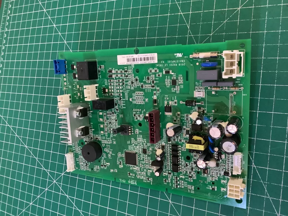 GE 290D2226G104 WH18X28642 Refrigerator Control Board