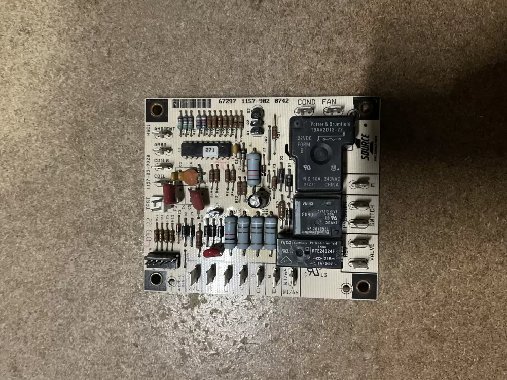 York  Coleman 1157-83-902B 