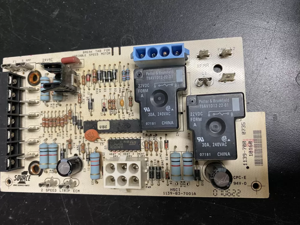 York  Coleman 1139-700 1139-83-7002 10160 Furnace Control Board