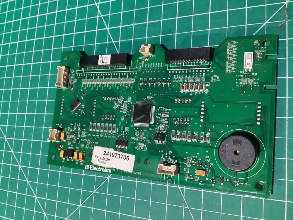 Kenmore 241973702 Refrigerator Dispenser Control Board AZ137165 | NR2359