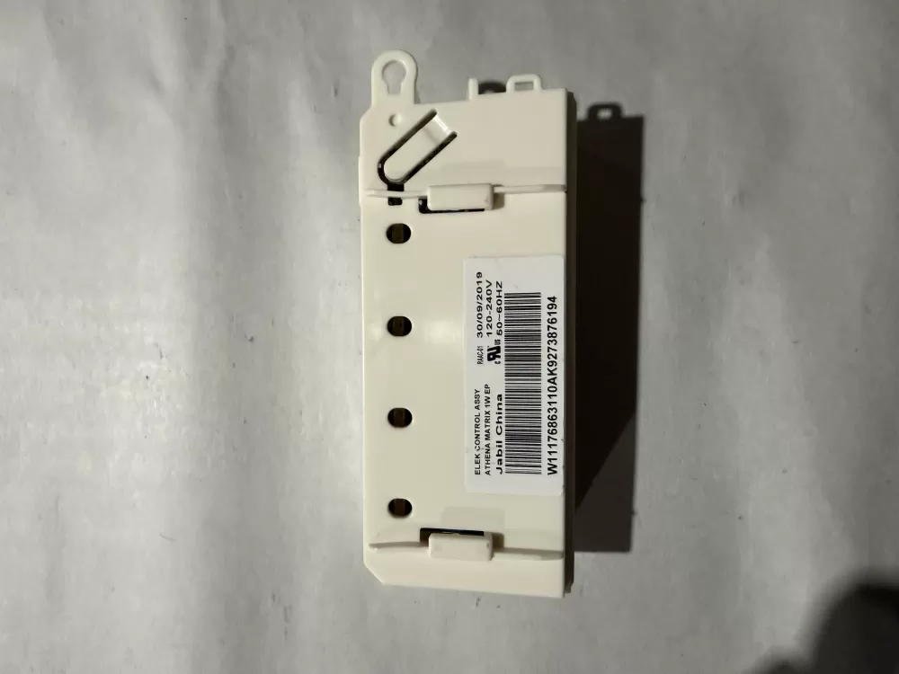 Whirlpool Maytag Amana W10866518 Refrigerator Control Board AZ225653 | KM2660