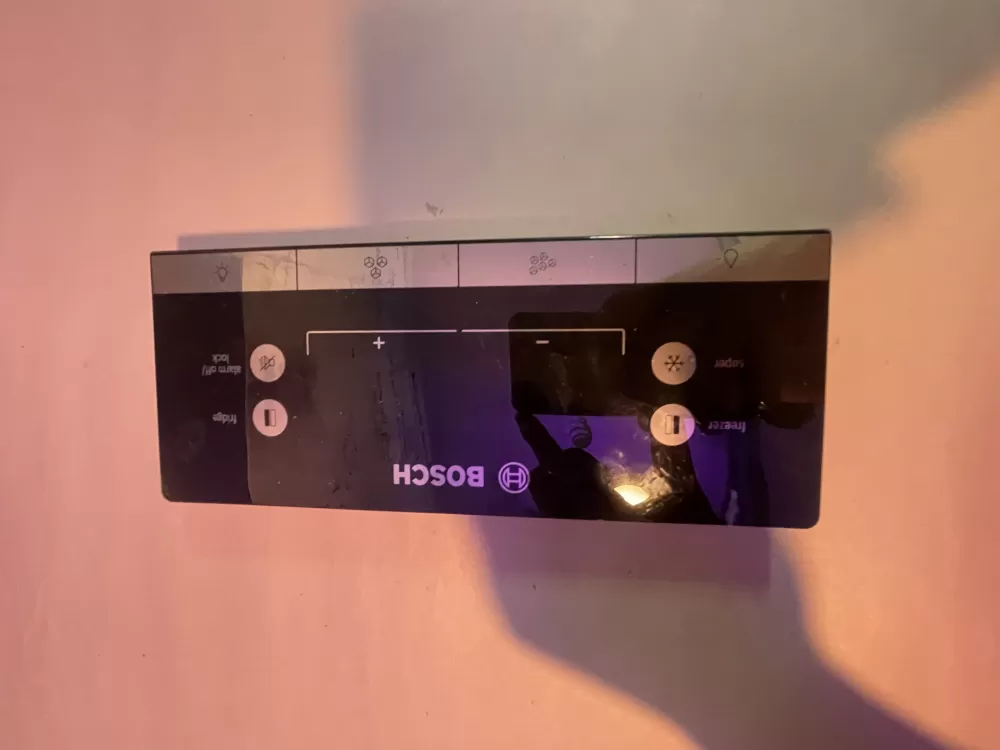 Bosch 452540311  9000252083  E2006TID Refrigerator Control Board