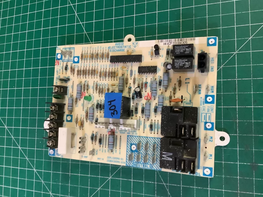 Carrier Bryant CEPL130590 01 Furnace Control Board AZ194843 | NR304
