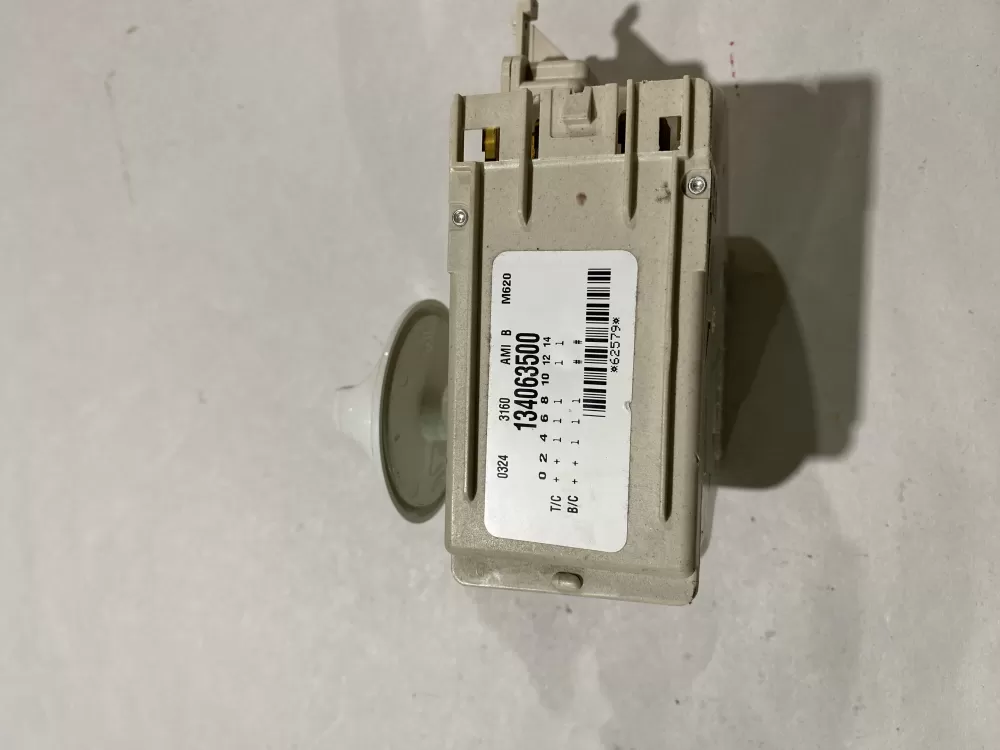 Frigidaire 134063500 M620 Washer Timer