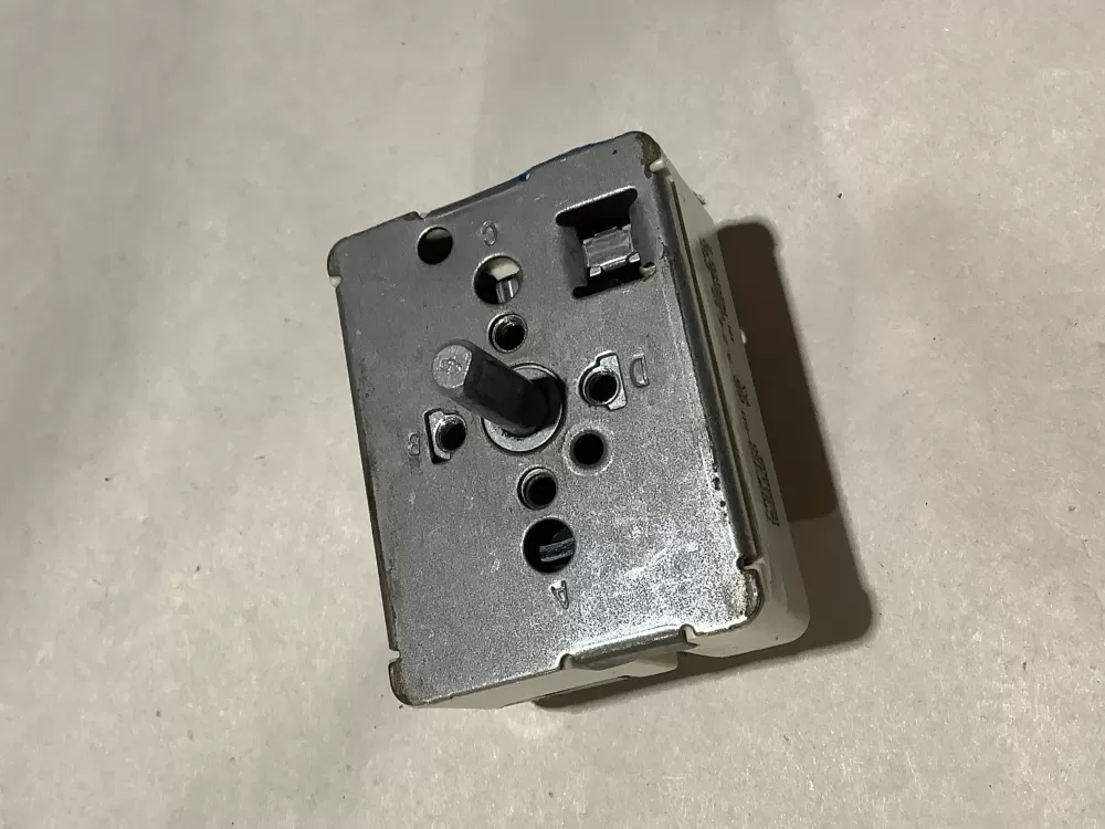 Whirlpool Range 7403P373-60 Switch AZ129239 | Sl220