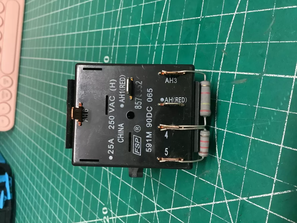 Maytag Whirlpool 8578352 Dryer Temperature Switch AZ202173 | SL127