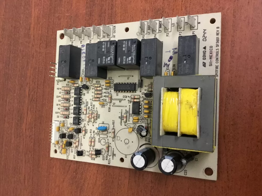 Frigidaire  Kenmore 316239403KITK  AP4499660  1553801  316239400  316239403  AH2373490  EA2373490  PS2373490  48D0B0P-001 Oven Control Board