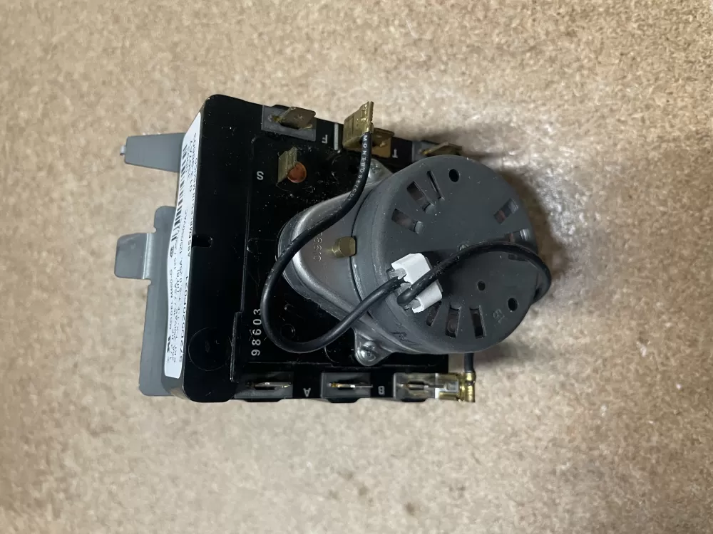 GE 572D520P021 WE4M271 Dryer Timer AZ22307 | KM1567
