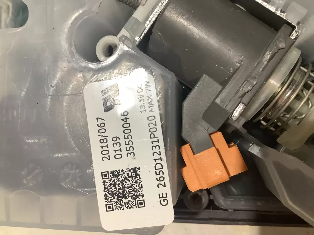 GE 265D1231P020 Dishwasher Detergent Dispenser AZ107084 | SL7