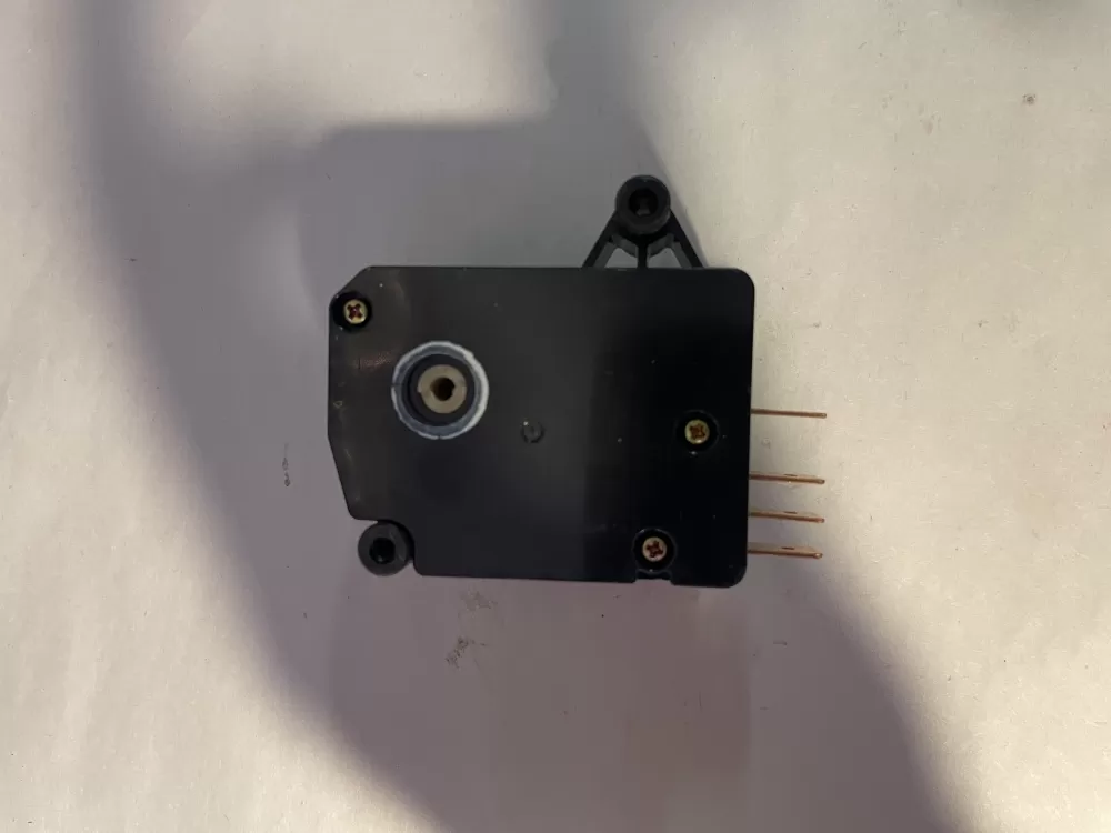 WR090520 162d6022p19  Defrost Timer Black AZ198351 | KM2728