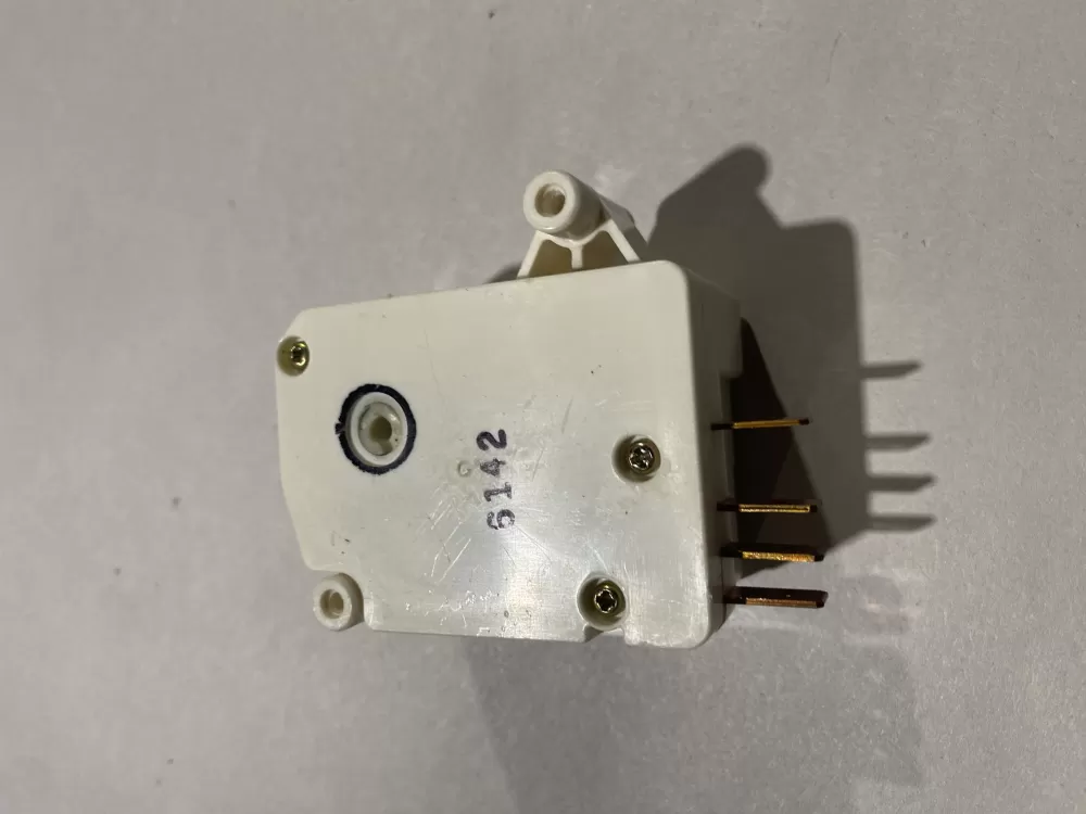 Kenmore Amana WP67001036 PS11743439 Refrigerator Defrost Timer AZ143443 | BK2411