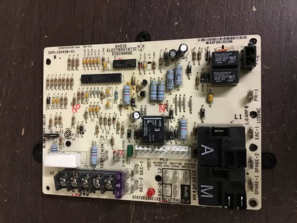 Carrier  Bryant CEPL130438-01 Furnace Board